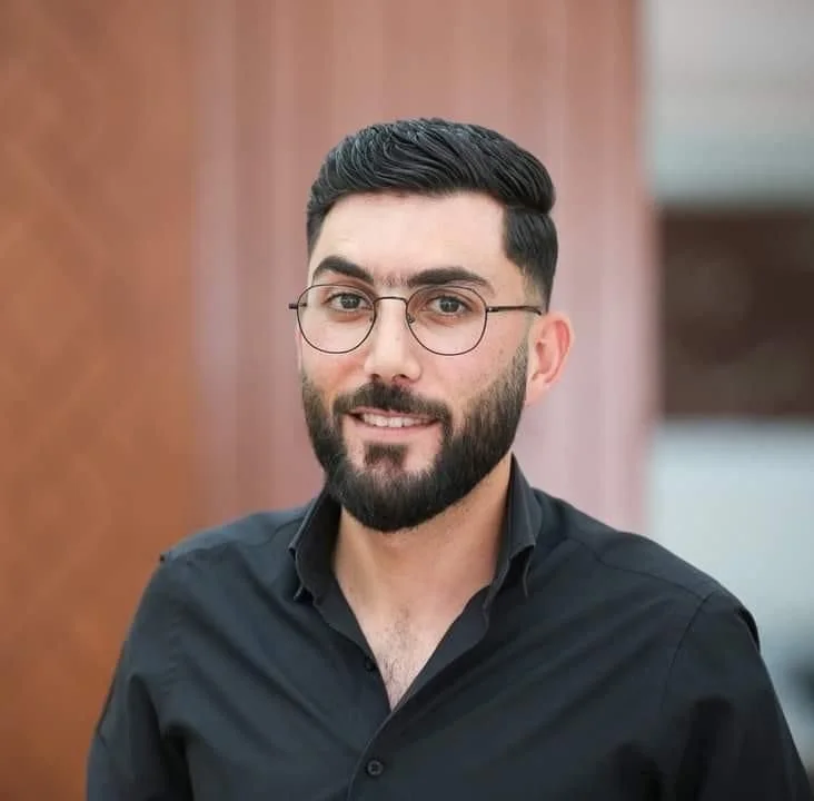 إيهاب أحمد أبو مرخية 