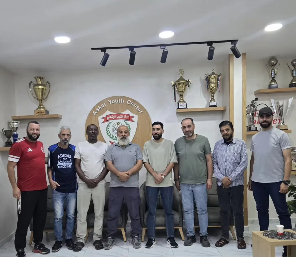  إدارة نادي الكرامة الرياضي وإدارة مركز شباب عسكر يعقدان اجتماعًا تنسيقيًا، لبحث وترتيب بروتوكول المباراة 